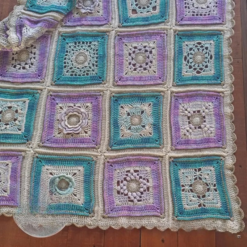 25 Block Afghan Throw - Crochet Blanket Pattern
