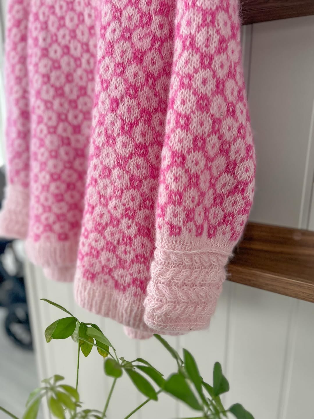 Fabel Sweater Knitting Pattern