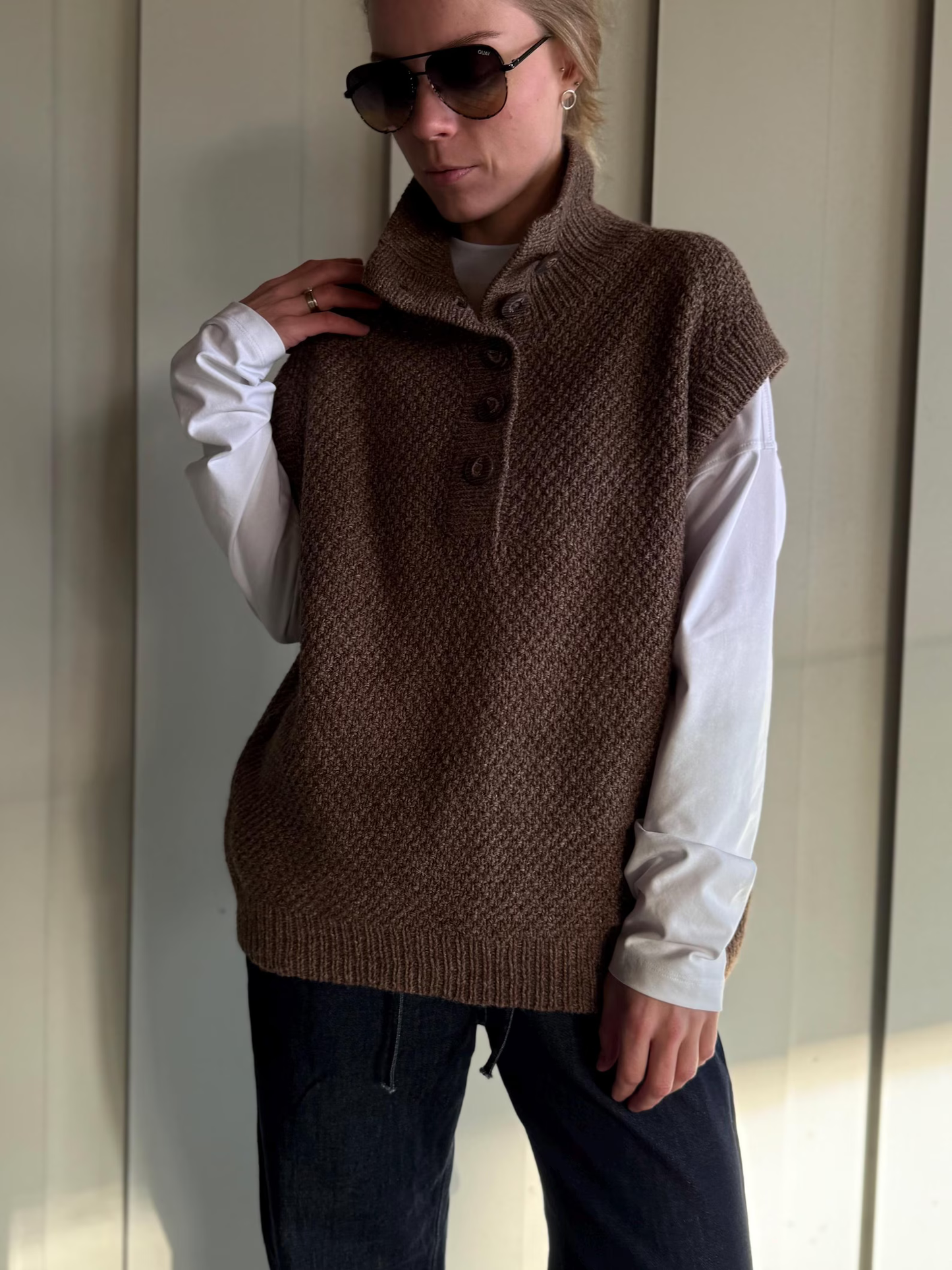 Oatmill Vest High Collar Buttoned Sleeveless Top Knitting Pattern
