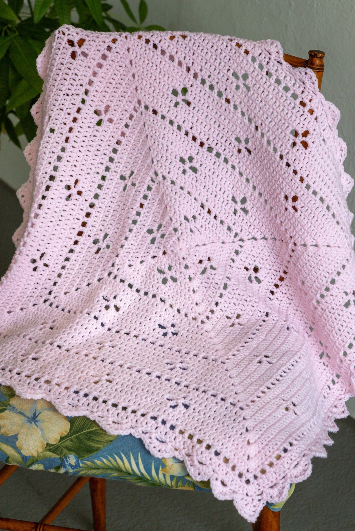 Crochet Baby Blanket Pattern - Midwife in a Square
