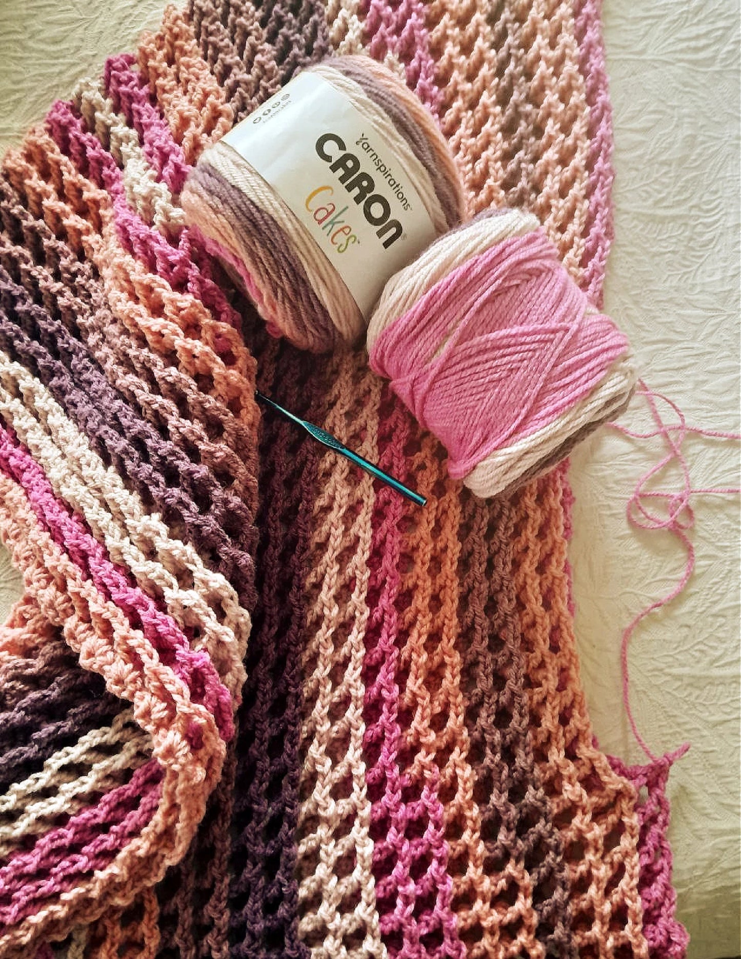 Takes the Cake Afghan – Blanket Crochet Pattern