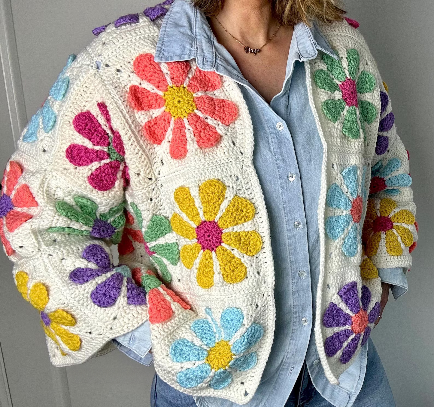 Daisy Granny Vintage Cardigan – Crochet Pattern