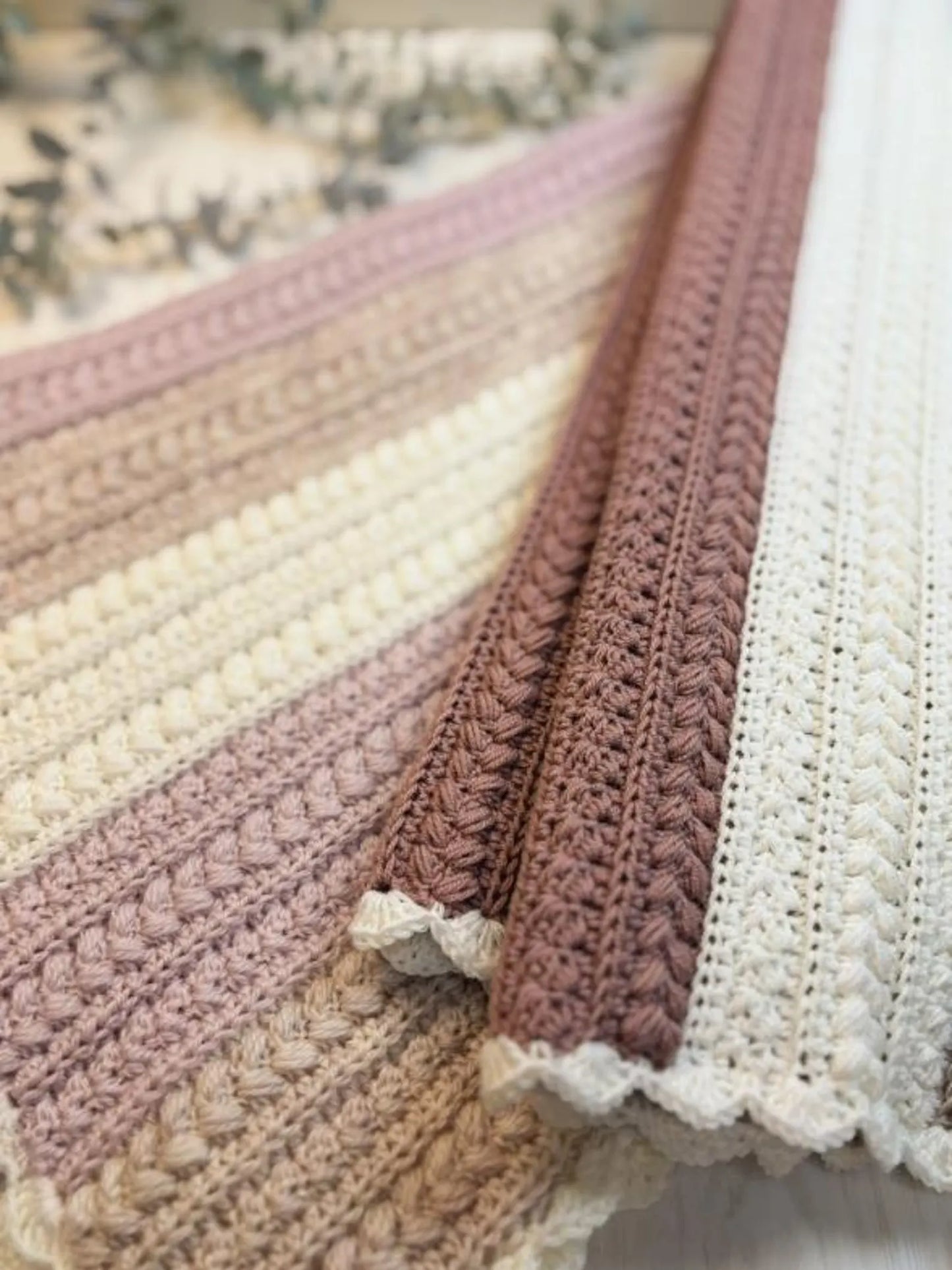 Little Lamb Baby Blanket crochet pattern