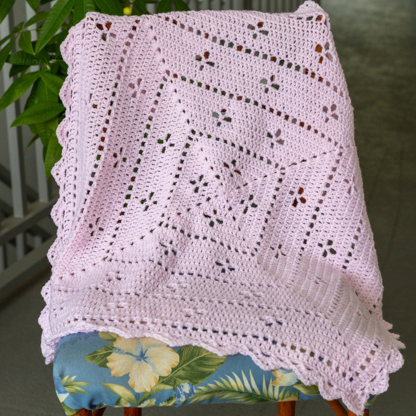 Crochet Baby Blanket Pattern - Midwife in a Square