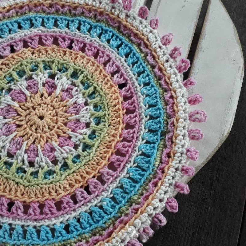 The Scrapsadelic Groovy Cushion - Crochet Pattern