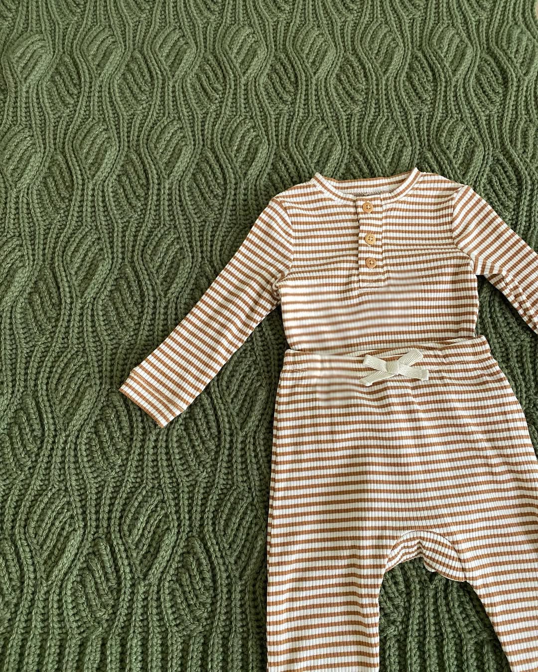 Diamond Isle Afghan – Reversible Crochet Blanket (PDF)