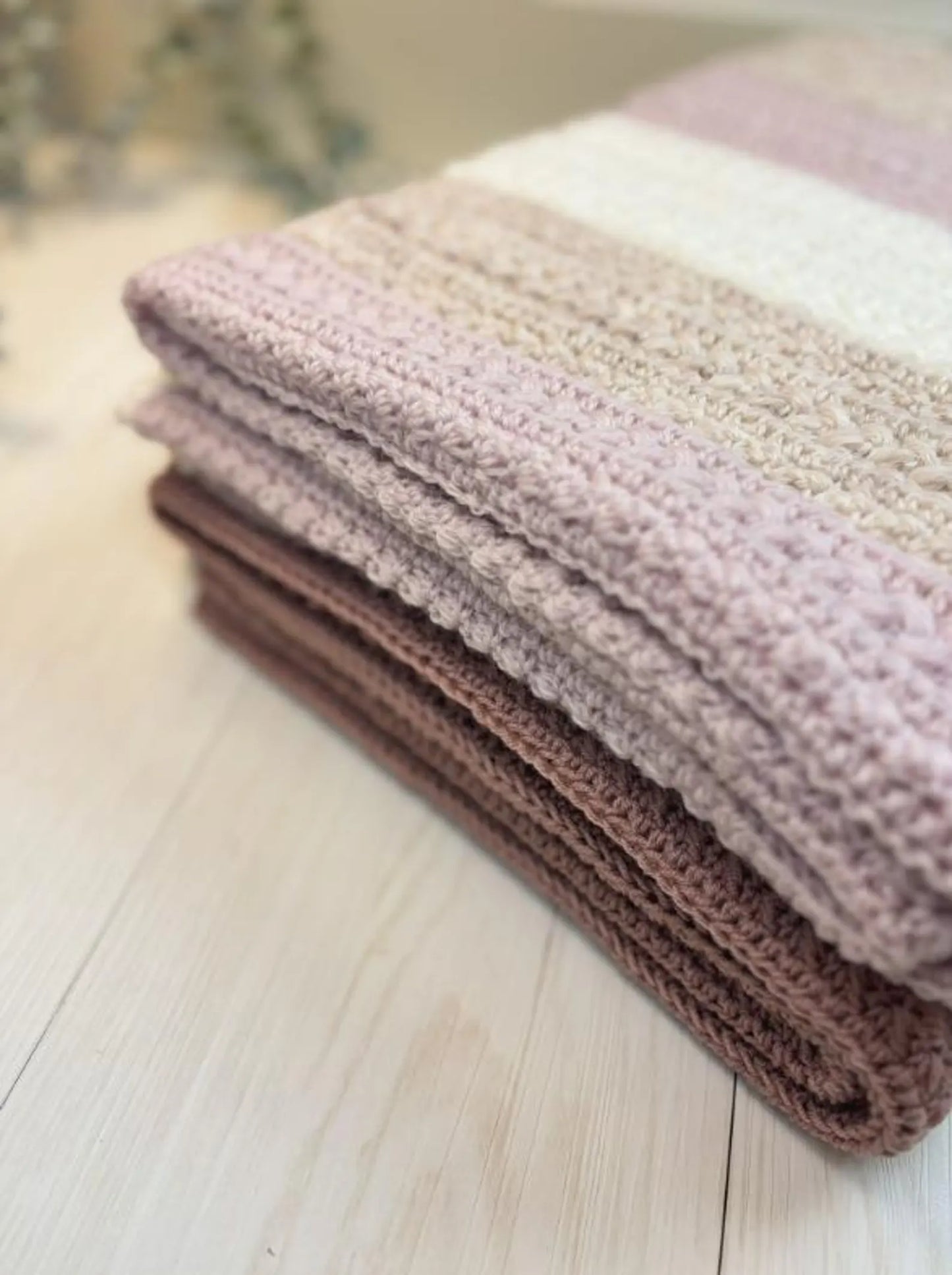 Little Lamb Baby Blanket crochet pattern