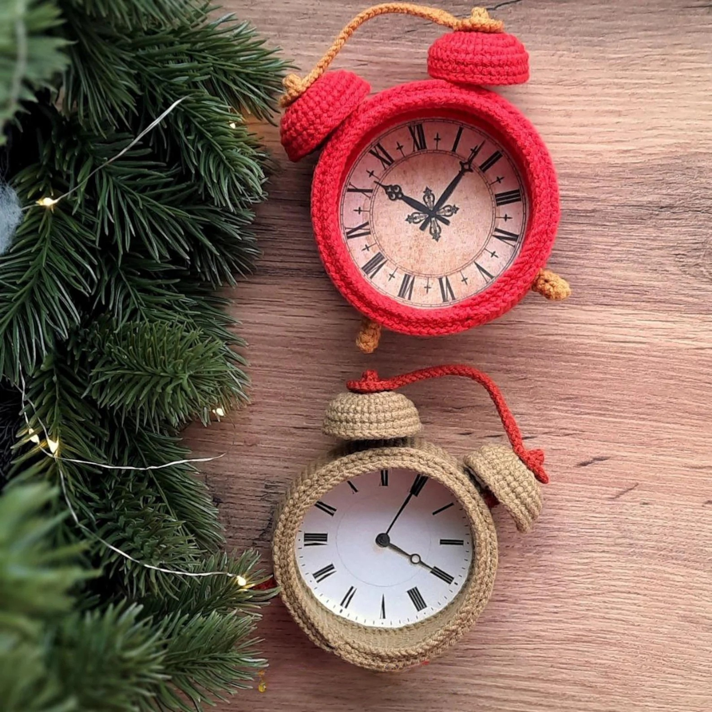 Mouse in the Clock Crochet Pattern