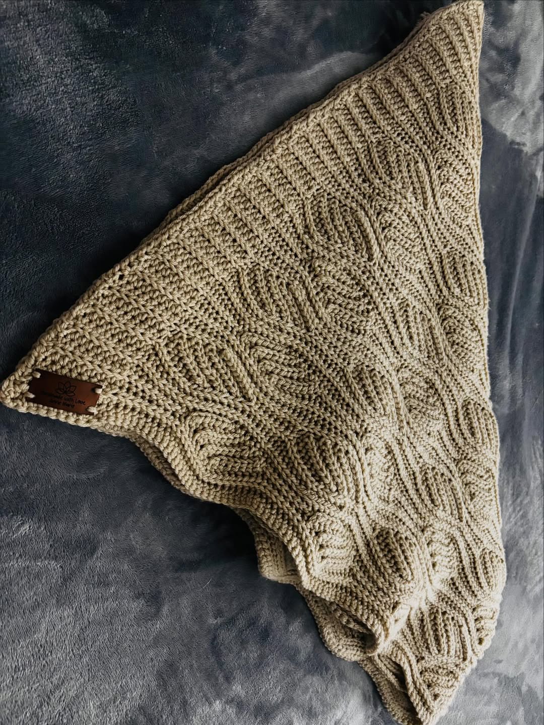 Diamond Isle Afghan – Reversible Crochet Blanket (PDF)