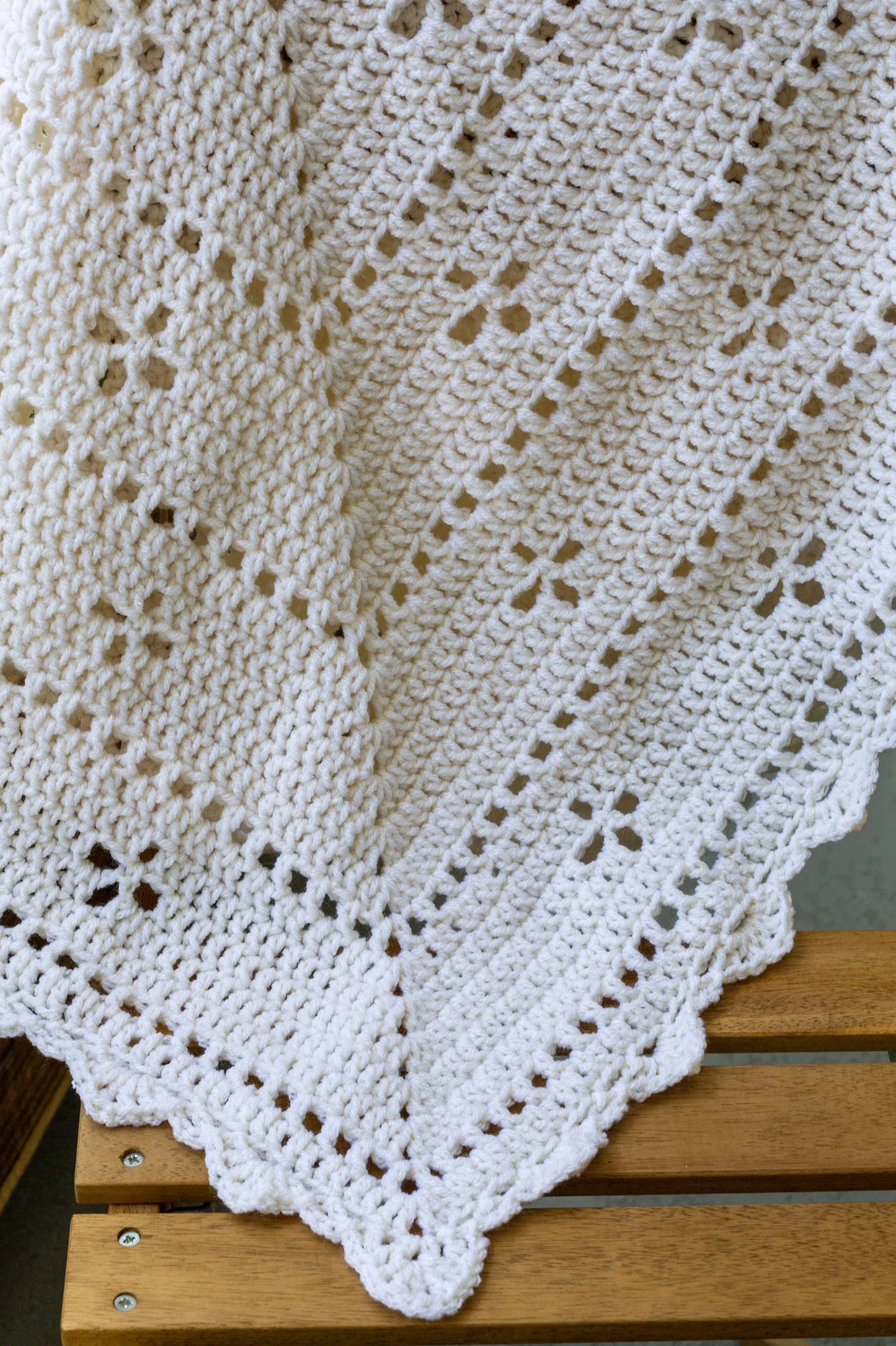 Crochet Baby Blanket Pattern - Midwife in a Square