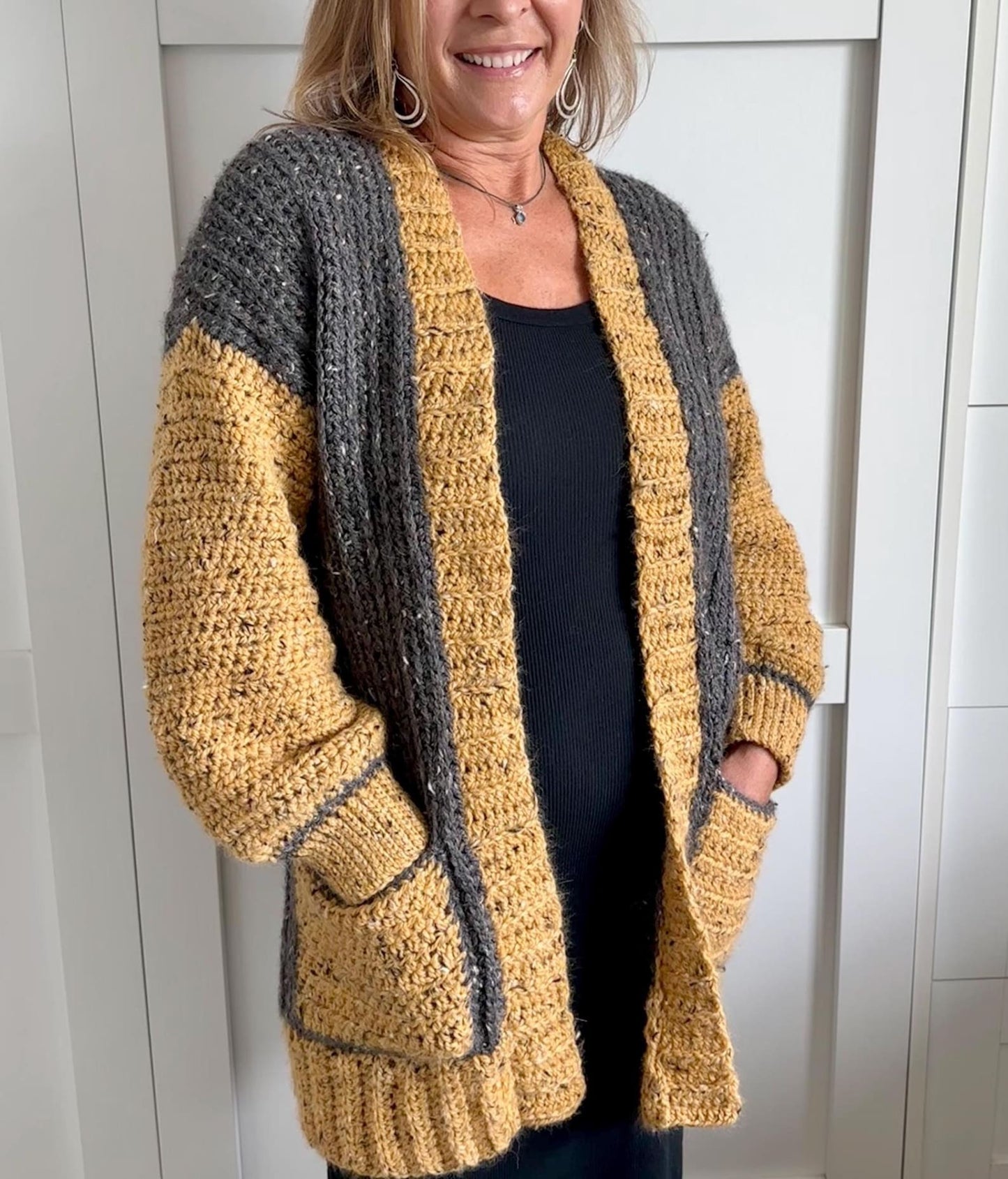 Cozy Oversized Cardigan with Pockets (XS–5XL) Crochet Pattern